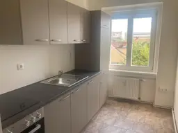 Mietwohnung mit 3 separaten Zimmer und Balkon