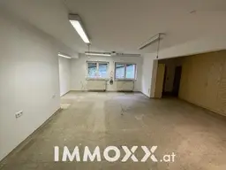 210 m² Büro und Lager mit eigener Garage — 1.200 € brutto, alles inklusive