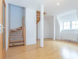 Modernes Wohnen in Gresten - 3 Zimmer Maisonette Wohnung mit Galerie Charakter