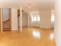 Stilvoll Wohnen in Gresten - 3 Zimmer Maisonette Wohnung mit Galerie Charakter