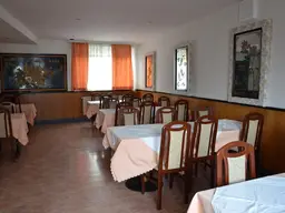 Restaurant und Wohnung im Haus in Poysdorf