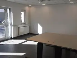 Top Straßenlokal nahe U1 Kagraner Platz zu leistbarer Miete!