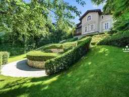 Villa Leopold: Stilvoll sanierte Jugendstilvilla mit Pool und Weinkeller