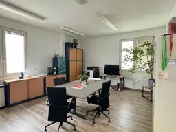 Top Lagerfläche mit Büro im Firmen-Businesspark 99 zu mieten!