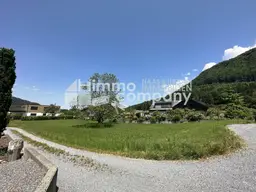 Baugrundstück GÖFIS! 1.579 m2 + 97 m2 Zufahrtsstraße, für Bauunternehmen, Bauträger oder private Investoren! Zentrale, sonnige Lage zwischen Rheintal und Walgau