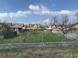 Ebenerdiges Grundstück kommt in Bockfließ zum Verkauf