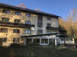 Ehemaliges Hotel in Thermennähe wartet auf Wiederbelebung durch Sie