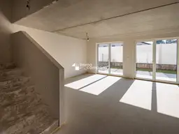 Moderne Doppelhaushälfte mit Garten und Wärmepumpe ( Top 1 )