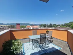 Traumhaftes Einfamilienhaus in Weppersdorf – vollrenoviert mit Garten und Balkon!