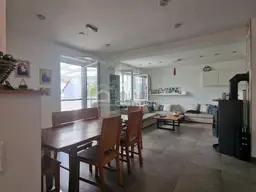 Sommerpreis - Einfamilienhaus mit Fernblick + Garten + Loggia