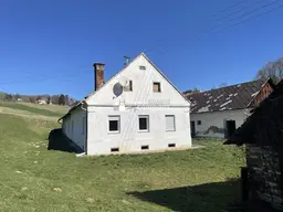 Ursprünglicher Dreiseithof in ruhiger Lage in Jennersdorf
