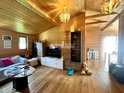 VIEL HOLZ, VIEL HERZ - Wärme, Natürlichkeit, Charakter und Potenzial im neuen Zuhause!