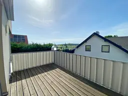 Moderne 3-Zimmer-Wohnung + Balkon + Garage