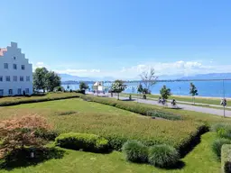 Exklusive 2-Zimmer-Wohnung mit Seeblick - Süd-West-Terrasse &amp; Bademöglichkeit direkt vor dem Haus!