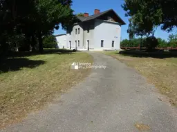 Einmalige Gelegenheit. - Bahnhofsgebäude mit großzügigem Grundstück!!!
