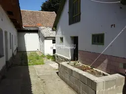 Verlassener ehemaliger Bauernhof mit Stadl!