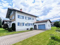 Traumhaftes Haus in Hittisau: 250 m² Wfl., Garten, Balkon &amp; Garage für € 650.000,- !