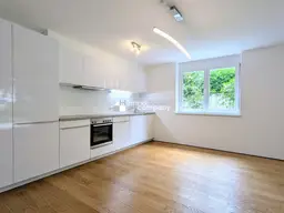 Moderne 3-Zimmer-EG-Wohnung mit Terrasse in zentraler Lage - inkl. TG-Stellplatz &amp; Küche!