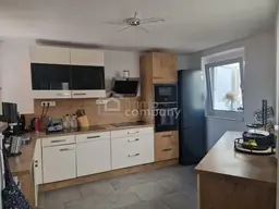 Vollrenoviertes Einfamilienhaus mit Fernblick + Garten + Loggia