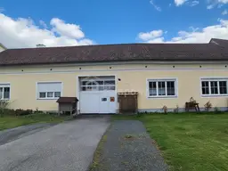 Schöner Hof mit 2 Wohneinheiten und sehr viel Platz, ideal zur Selbstversorgung