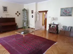 Historisches Wohnhaus auf ca. 7.400 m² Grundstück mit Entwicklungspotenzial