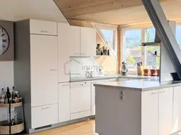 Exklusive 119m² Loft-Dachbodenwohnung mit Lift, Panoramablick &amp; Parkplatz
