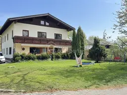 Wohnhaus und Werkstatt (derzeit Tischlerei) viel Grund in Vöcklabruck/Dürnau – ideal für Betriebsnachfolge