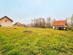 Attraktives Baugrundstück in familienfreundlicher Siedlung – 985 m² – Anschlüsse bereits vorhanden!