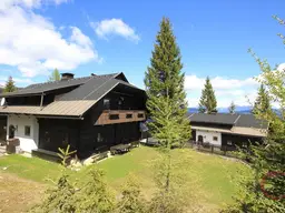 Uriges Ski-in/Ski-out 3-Zi.-Appartement mit Sauna, Balkon, Garage