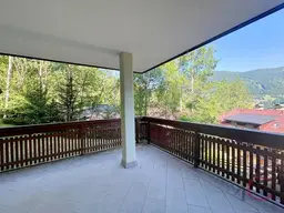 Schöne 3-Zi.-Wohnung mit Panoramaterrasse nahe der Skipiste