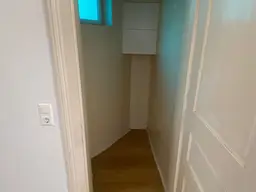 Top Altbau-Kleinwohnung in ruhiger Seitengasse beim Südtirolerplatz!