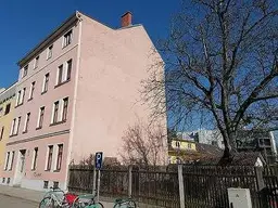 * LEND - ruhig gelegen und gut aufgeteilt! Top - Altbauwohnung - auch als WG geeignet *