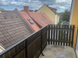 * Charmante ruhige Maisonette - Wohnung in Top zentraler Lage mit Balkon und Parkplatz! *