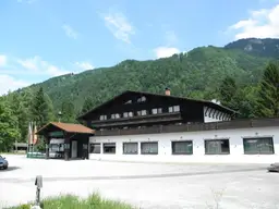 Hotel inkl.Gasthaus mit vielen Möglichkeiten auch mit Ferienwohnungen einzeln verwertbar
