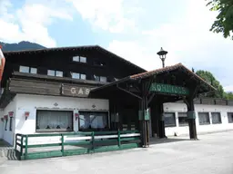 Hotel inkl.Gasthaus mit vielen Möglichkeiten auch mit Ferienwohnungen einzeln verwertbar