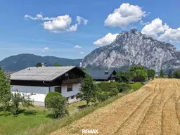 Landhaus mit ungewöhnlicher innenarchitektonischer Gestaltung!