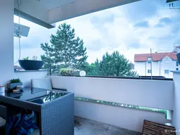 NEUER PREIS: THERMISCH SANIERT: HOCHWERTIGE 3 ZIMMERWOHNUNG mit LOGGIA