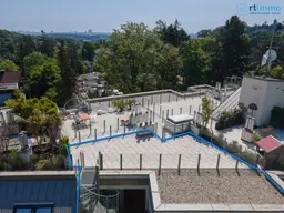 LEBENSGEFÜHL PUR - DACHGESCHOSSWOHNUNG MIT BLICK AUF WIEN - GROSSZÜGIGE TERRASSEN IM GRÜNEN UND 2 GARAGENSTELLPLÄTZE