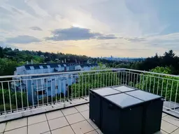 Penthouse mit Weitblick in exklusiver Grünruhelage – PRIVATE ZUFAHRTSSTRASSE