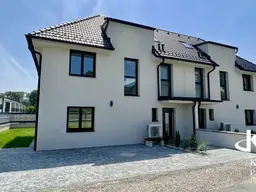 Modernes, hochwertiges Wohnen mit Pool im Grünen - Doppelhaushälfte mit 2 Terrassen, Carport + 2 Stellplätze und viel Platz für die Familie in Ebenfurth!