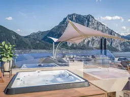 Einzigartiges Luxuspenthouse mit Seeblick