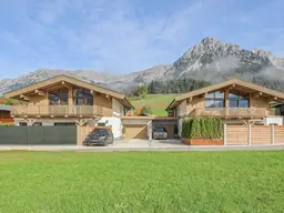 Exklusives Chalet mit Pool unmittelbar am Golfplatz