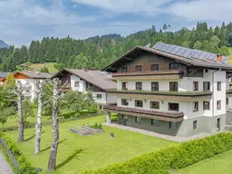 großzügige Pension in sehr guter Lage