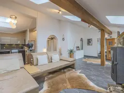 Dachgeschosswohnung in zentrumsnaher Lage