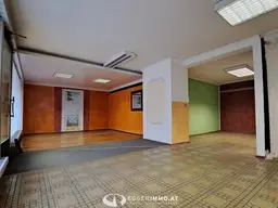Attraktiver Gewerbestandort in Bruck – ideal für Büro, Physiopraxis oder Geschäftslokal