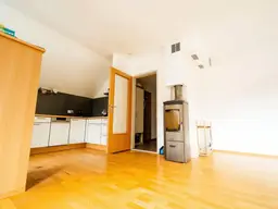 Unverbaubar und uneinsehbar :Dachgeschosswohnung in Haiming mit 2 Terrassen und TG