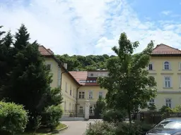 Herrliches 2 Zimmer – Dachgeschoßeigentum mit Terrasse in absoluter Ruhelage in Klosterneuburg