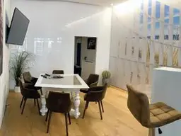 B A D E N – Zentrum – C A S I N O Kleines Geschäftslokal mit Auslagenfront