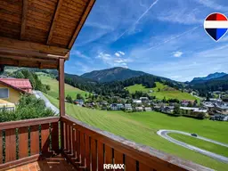 Gut Leben – großzügige 4-Zimmer-Wohnung mit Bergblick, zwei Balkonen und Garage