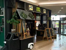 Ebenerdiges Gastronomielokal im hoch frequentierten HAID CENTER sucht Nachfolger!